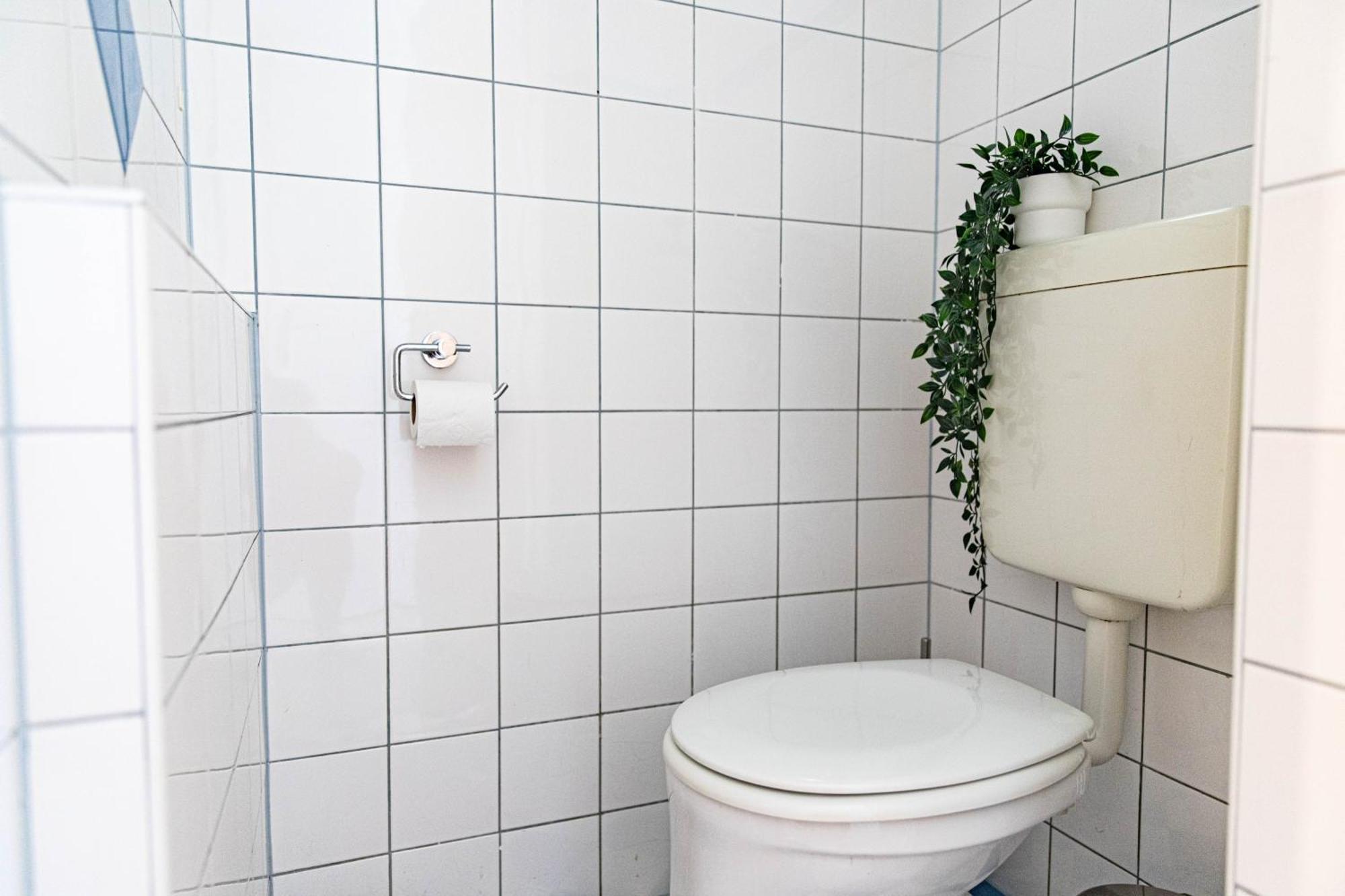 Spacious Apartment, 3 Min To U1 Reumannplatz ウィーン エクステリア 写真