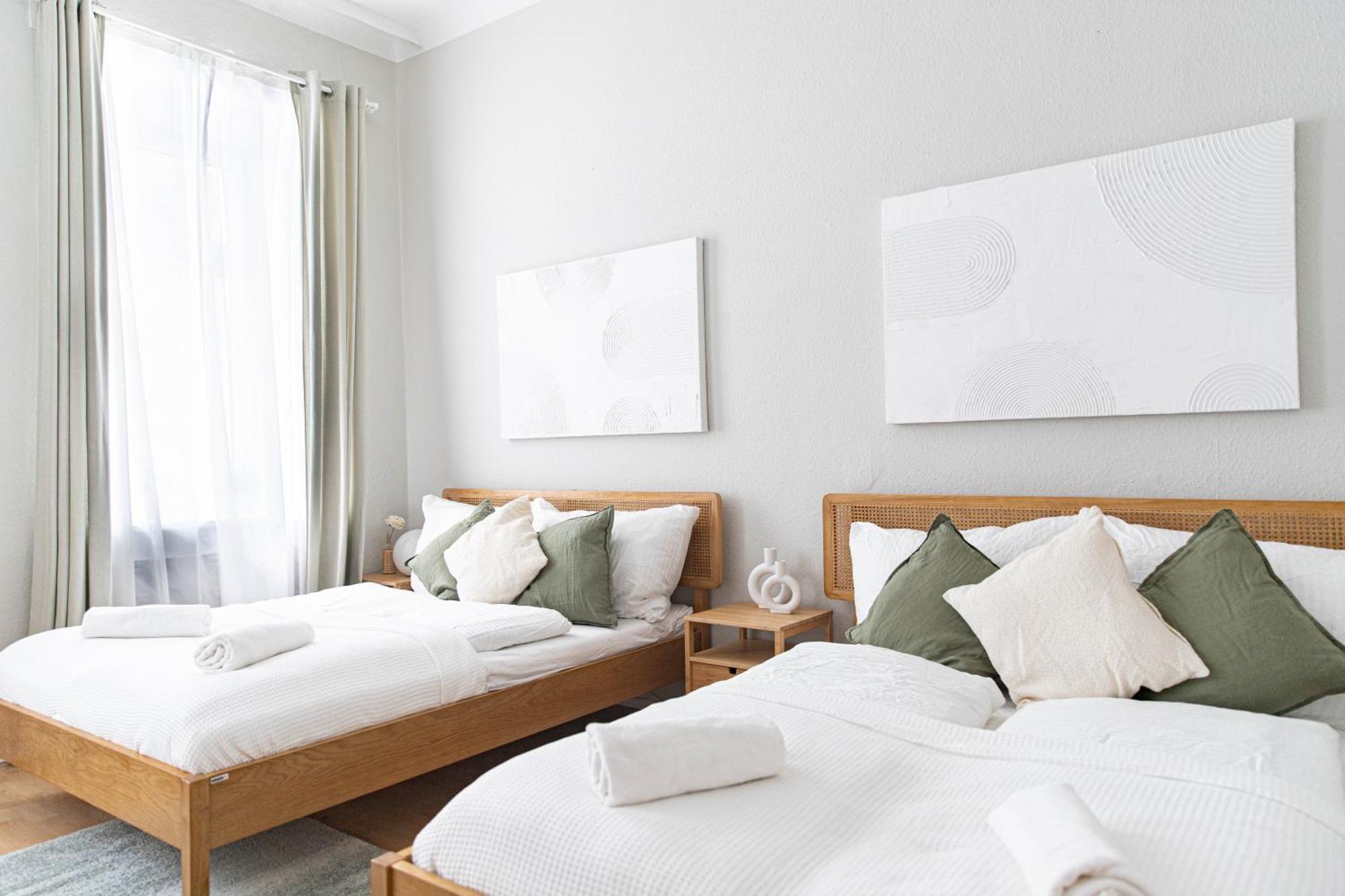 Spacious Apartment, 3 Min To U1 Reumannplatz ウィーン エクステリア 写真