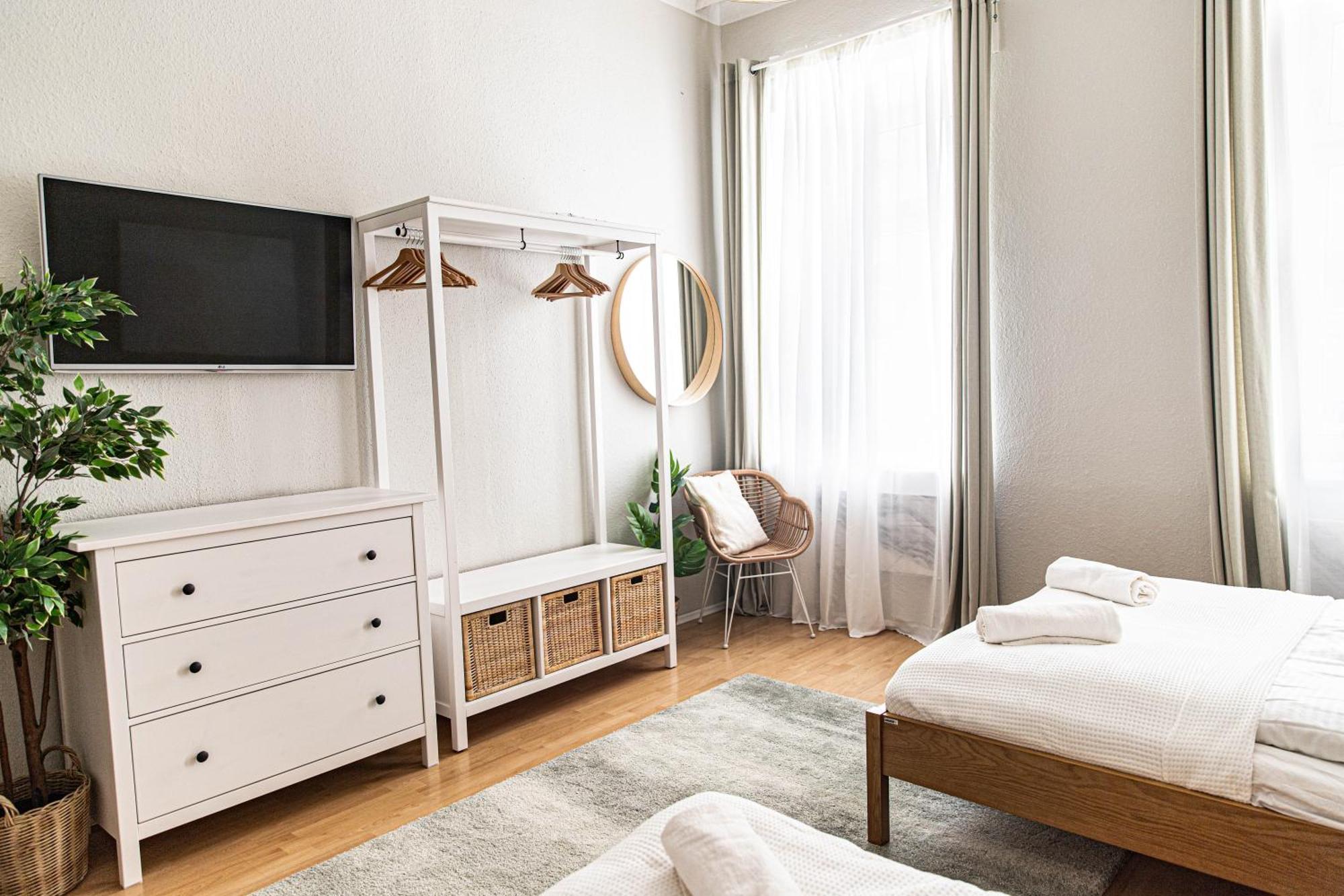 Spacious Apartment, 3 Min To U1 Reumannplatz ウィーン エクステリア 写真