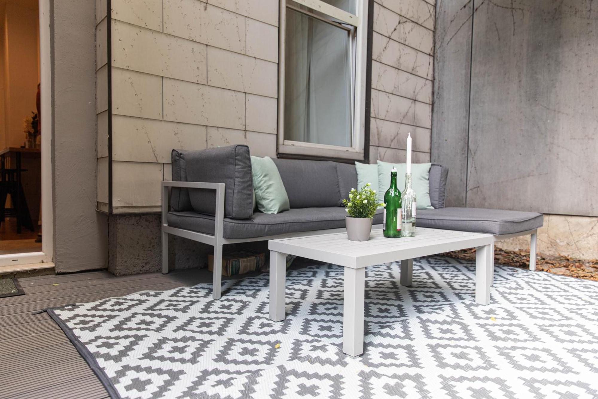 Spacious Apartment, 3 Min To U1 Reumannplatz ウィーン エクステリア 写真